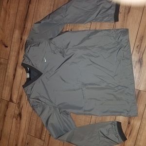 Nike silver windbreaker, great condition